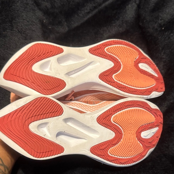 Nike Women's Vibrant Orange Athletic Shoes - Picture 2 of 2